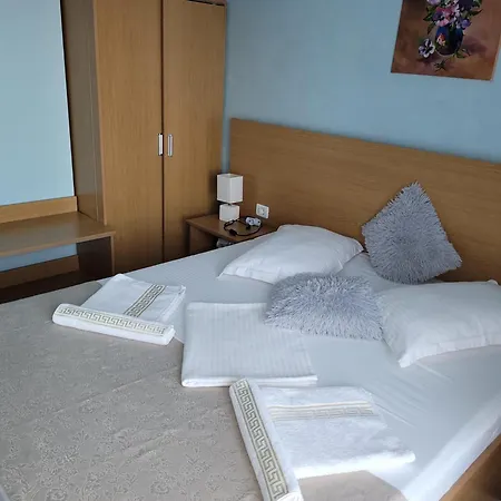 Kys House 3*