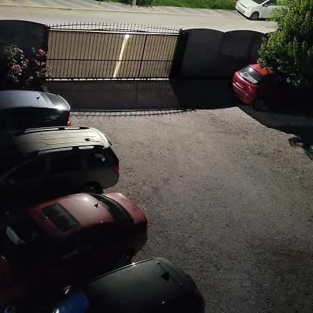 بيت ضيافة Kys House تيشيرغيول