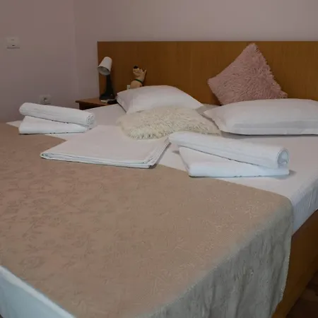 Kys House Gasthuis 3*