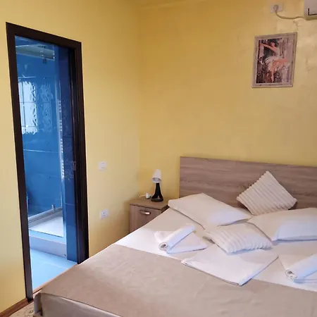 بيت ضيافة Kys House تيشيرغيول