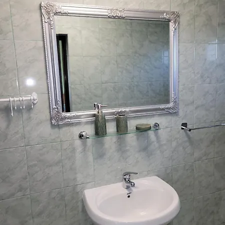 Kys House بيت ضيافة تيشيرغيول